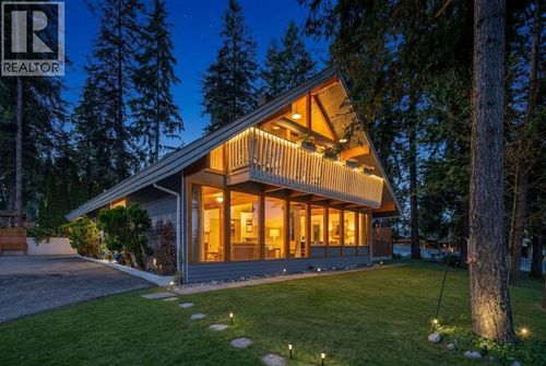 2530 4 Ave Ne, Salmon Arm, BC, V1E2A7 | Card Image