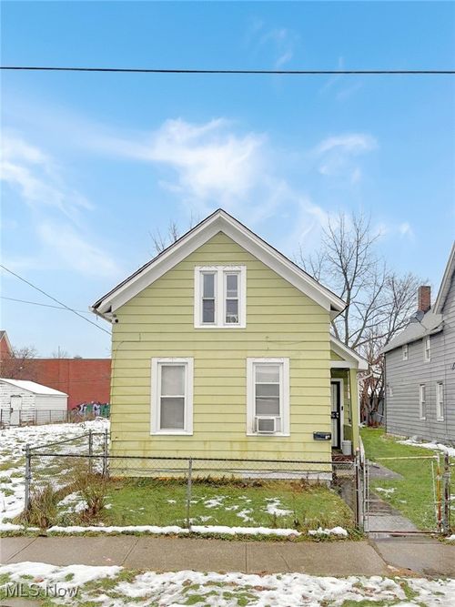 4148 Carlyle Avenue, Cleveland, OH, 44109 | Card Image