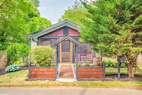 209 Glendale Ave, Asheville, NC, 28803-1305 | Card Image