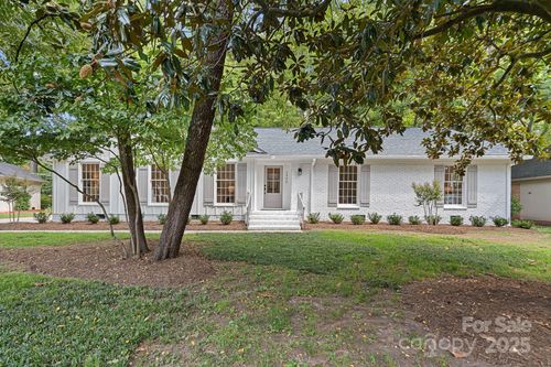 1330 Redcoat Dr, Charlotte, NC, 28211-4748 | Card Image