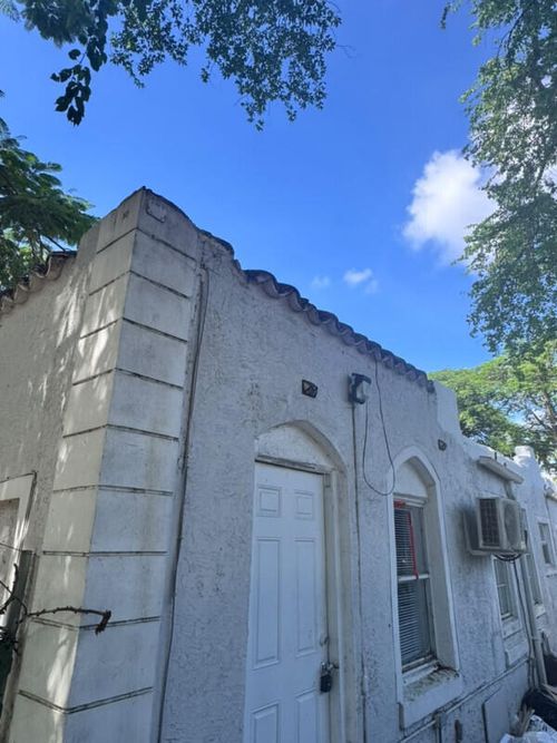 c-261 Nw 81st Street, Miami, FL, 33150 | Card Image
