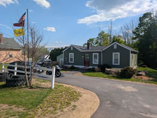 381 1st Nh Tpke, Northwood, NH, 03261-3409 | Card Image