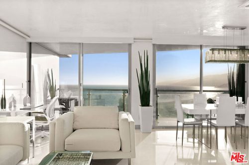 409p-201 Ocean Avenue Ext, Santa Monica, CA, 90402 | Card Image