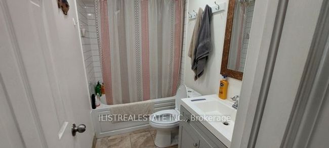 222 Athol St E, House other with 5 bedrooms, 3 bathrooms and 6 parking in Oshawa ON | Image 12