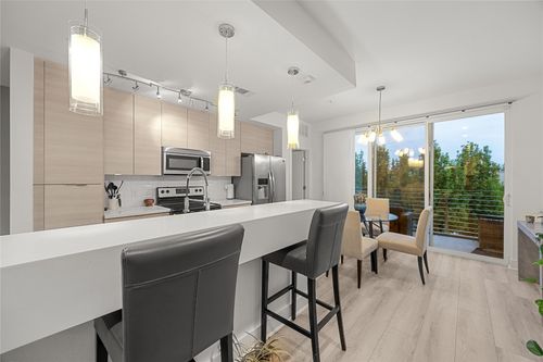 unit-251-604 N Bluff Dr, Austin, TX, 78745-4555 | Card Image