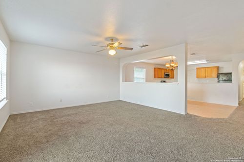 3835 Mistflower Dr, Converse, TX, 78109-3628 | Card Image