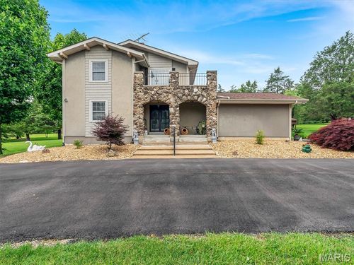 13 Heritage Dr, Villa Ridge, MO, 63089-1925 | Card Image
