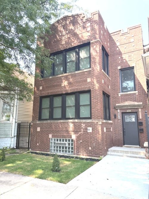 1048 W Marquette Rd, Chicago, IL, 60621-1242 | Card Image