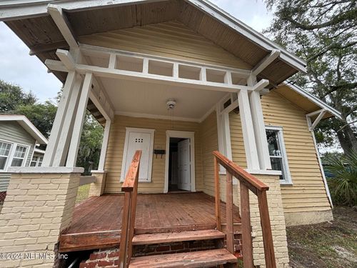 319 W 22nd St, JACKSONVILLE, FL, 32206-1905 | Card Image