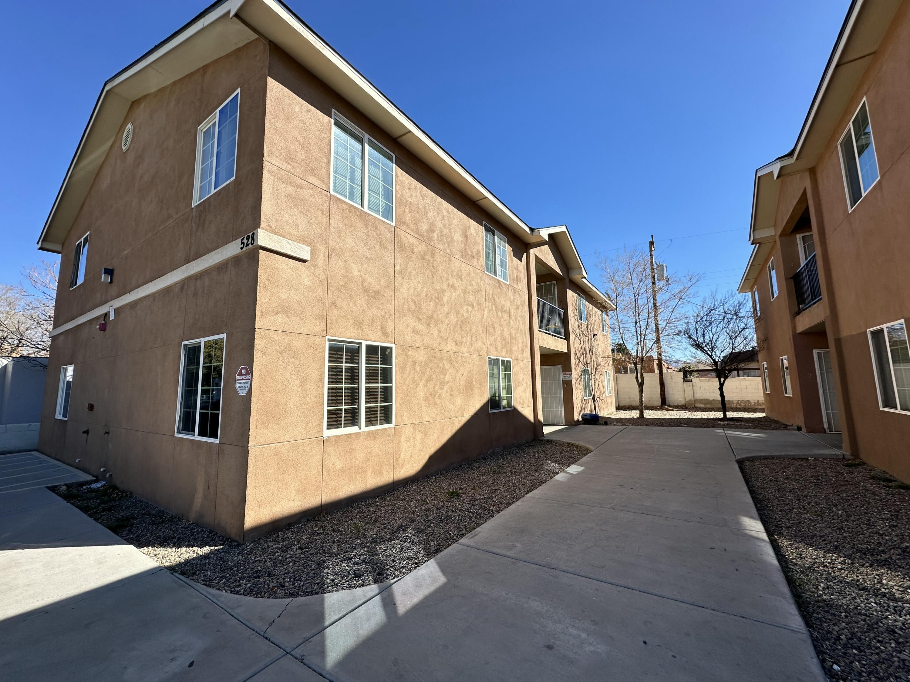528 Alvarado Dr Se, Albuquerque, NM 87108