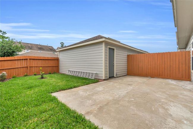 23838 Township Elm St, Townhouse with 2 bedrooms, 3 bathrooms and null parking in Spring TX | Image 25