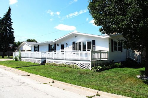 83 Fairfax Street, Winona, MN, 55987 | Card Image