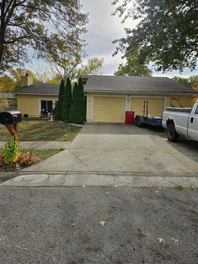 Oversized Two Car garage with plenty of working room | Image 3