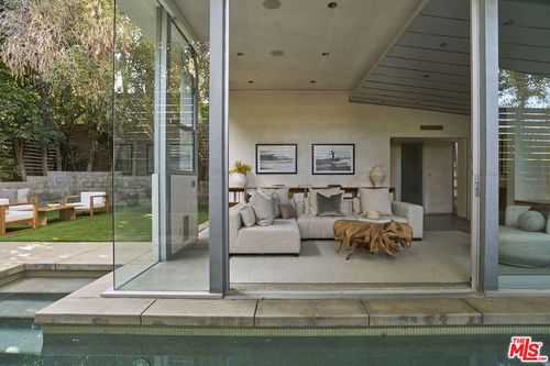 2502 7th St, Santa Monica, CA, 90405-3808 | Card Image