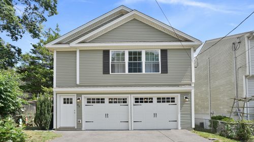 35 Beechwood Ave, Milford, CT, 06460-5622 | Card Image