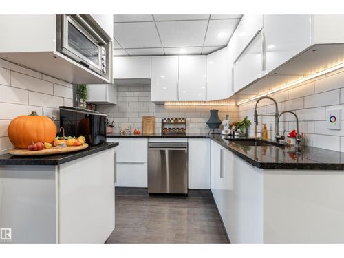 10045 117 St Nw, Edmonton, AB, T5K1W8 | Card Image