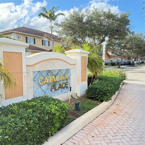 6482-6482 Catalina Ln, Tamarac, FL, 33321-5530 | Card Image