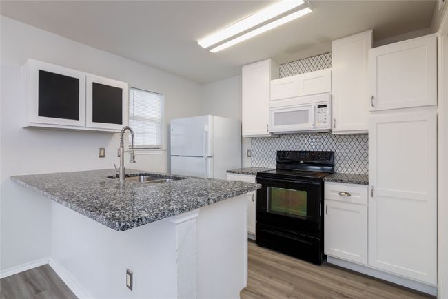 APT-902 - 2835 Keller Springs Rd, Condo with 2 bedrooms, 2 bathrooms and null parking in Carrollton TX | Image 11