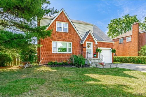 30 Avalon Dr, Amherst, NY, 14226-4901 | Card Image