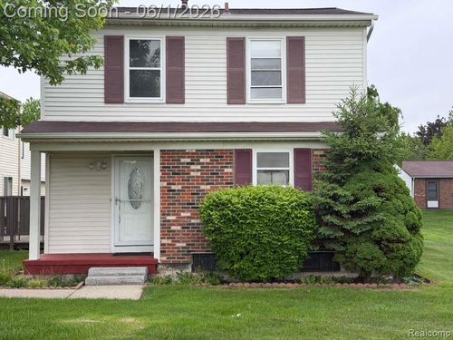 2824-2824 Roundtree Dr, Troy, MI, 48083-2330 | Card Image