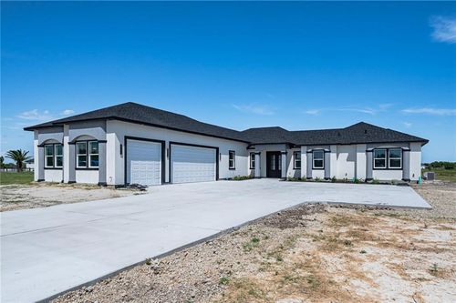 104 Windcrest Ln, Rockport, TX, 78382-7872 | Card Image