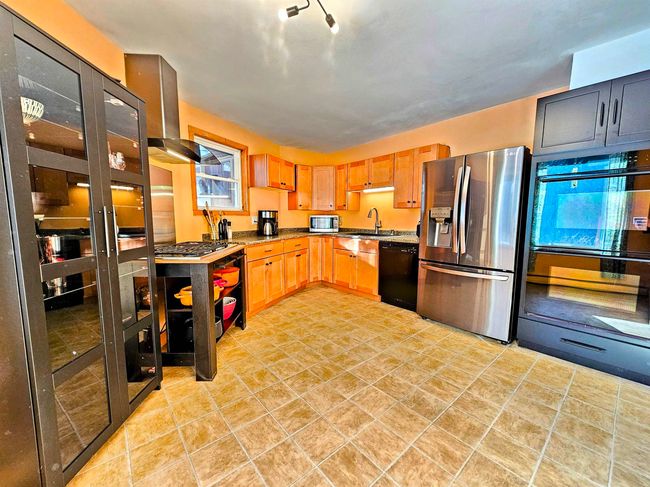 962 Chapel Hill Rd, House other with 3 bedrooms, 2 bathrooms and null parking in Whitingham VT | Image 20