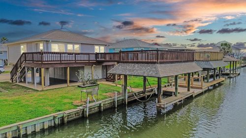 485 Pompano St, Hitchcock, TX, 77563-2612 | Card Image