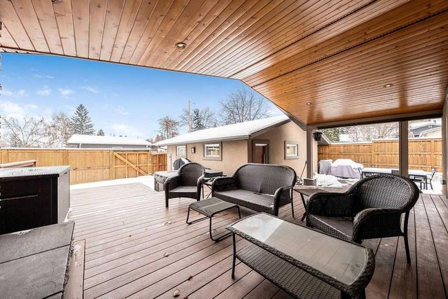 1445 Lake Ontario Drive Se, Home with 3 bedrooms, 2 bathrooms and 2 parking in Calgary AB | Image 13
