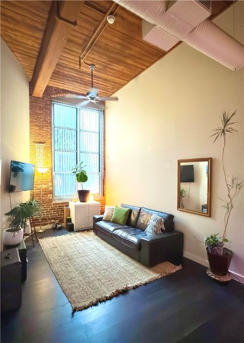 apt-111-494 Woonasquatucket Ave, North Providence, RI, 02911-1667 | Card Image