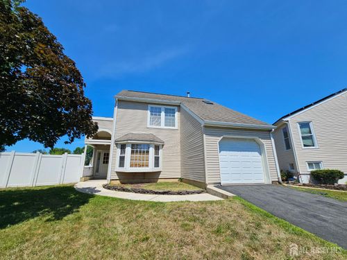 9 Mockingbird Ln, Dayton, NJ, 08810-1416 | Card Image
