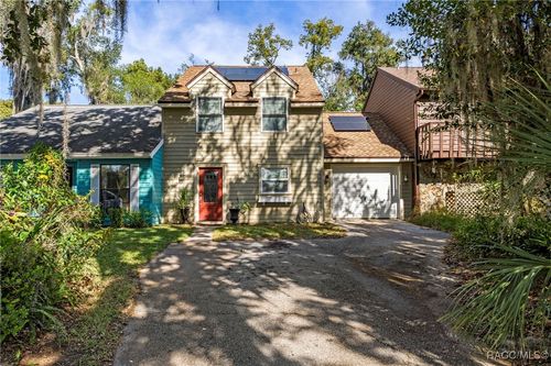 812 W Dampier St, Inverness, FL, 34450-4046 | Card Image