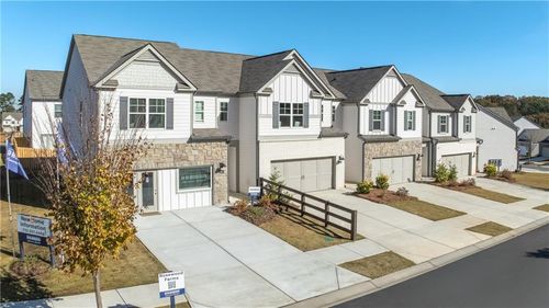 3560 Matthews St Ne, Atlanta, GA, 30319 | Card Image