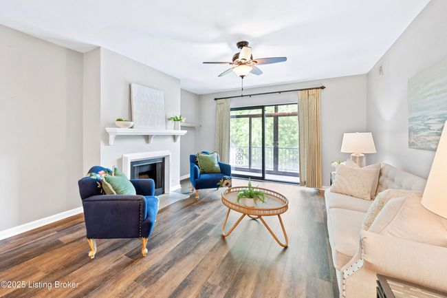 203 - 1600 Gardiner Ln, Condo with 2 bedrooms, 2 bathrooms and null parking in Louisville KY | Image 9