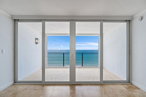 705-900 Ocean Dr, Juno Beach, FL, 33408-1712 | Card Image
