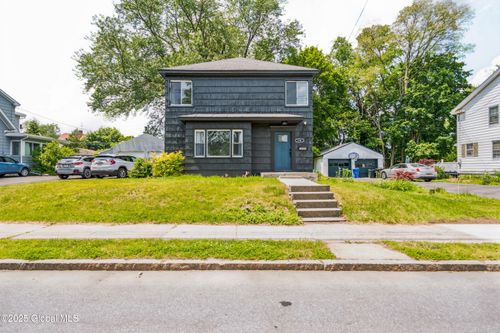 118 Winnie St, Albany, NY, 12208-2052 | Card Image