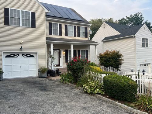 16 Peggy Ln, Peekskill, NY, 10566-1987 | Card Image