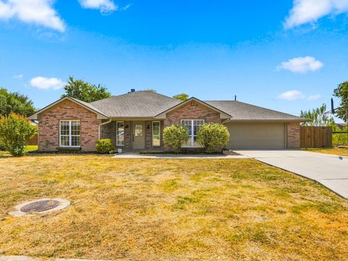 213 Bryant St, Pottsboro, TX, 75076-7453 | Card Image