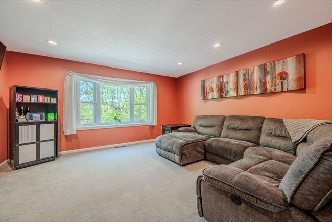 UNIT-27 - 95 Tennis Plaza Rd, Condo with 2 bedrooms, 2 bathrooms and 2 parking in Dracut MA | Image 5