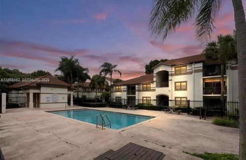 6-570 S Park Rd, Hollywood, FL, 33021-8700 | Card Image