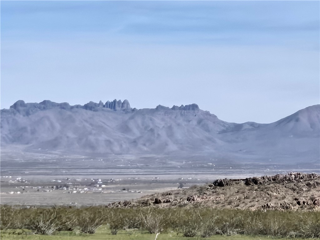 Land in Dolan Springs 3