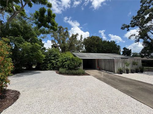 2303 Bougainvillea St, SARASOTA, FL, 34239-5316 | Card Image