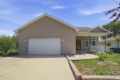 3297 E Ramsey Avenue, Cudahy, WI, 53110 | Card Image