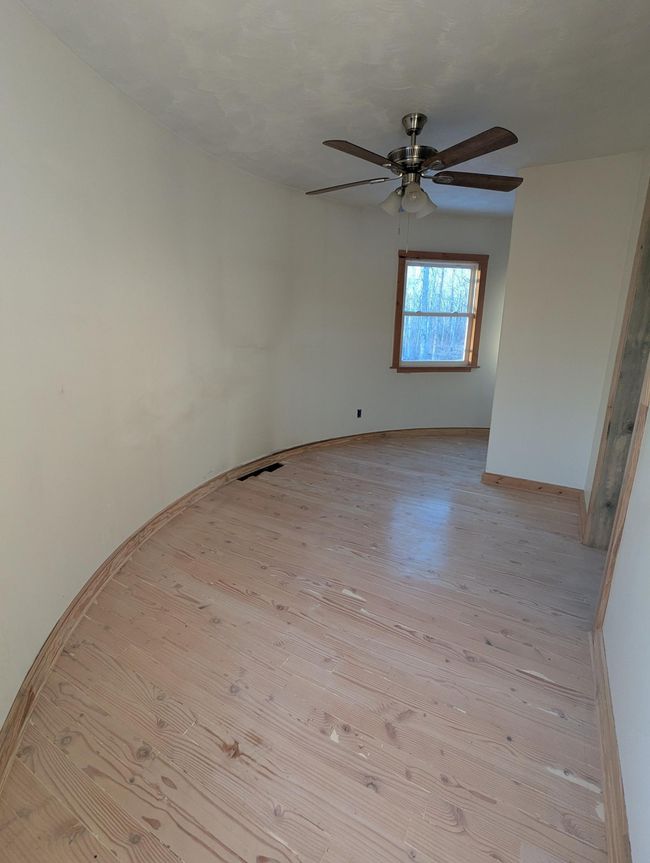 Silo upstairs bedroom | Image 40