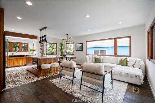 918 3rd St, Hermosa Beach, CA, 90254 | Card Image
