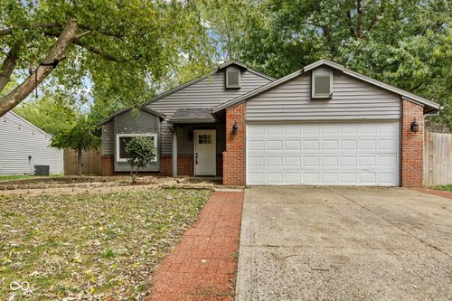 18728 Northview Pl, Noblesville, IN, 46060-1575 | Card Image