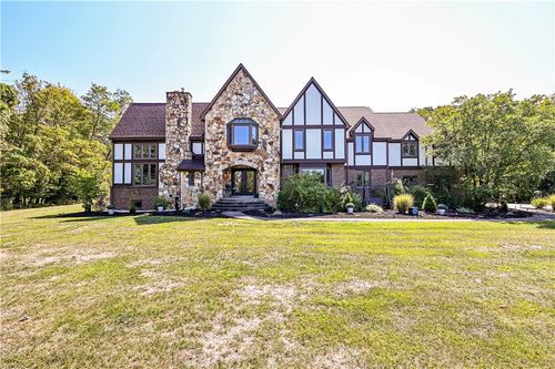 209 Glenn Fox Rd, New Stanton, PA, 15672-9768 | Card Image