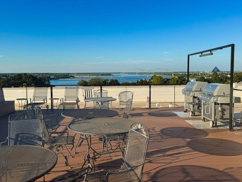 apt-309-648 S Riverside Dr, Memphis, TN, 38103-4622 | Card Image