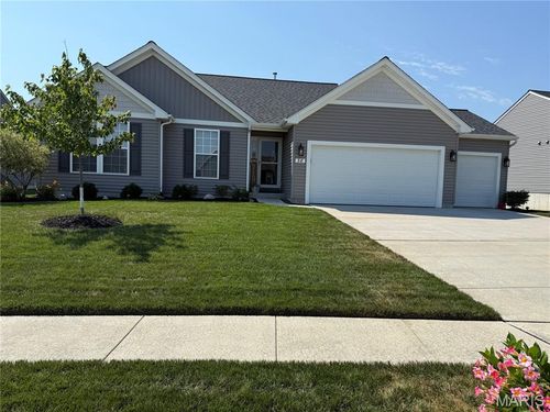 38 Stone Bridge Dr, Moscow Mills, MO, 63362-2550 | Card Image