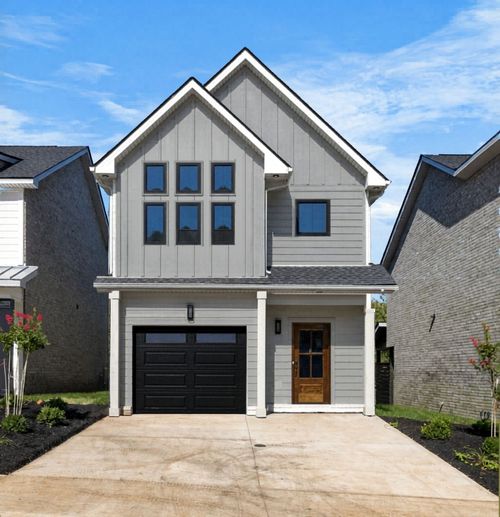 15 Holland Dr, Clarksville, TN, 37043-2628 | Card Image