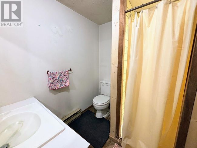 28 Otter Ave, Home with 5 bedrooms, 2 bathrooms and null parking in Manitouwadge ON | Image 24